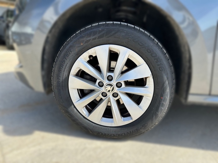 Skoda Kamiq 1.5 TSI Ambition 110 kW (150 CV) Vehículo usado en Madrid Skoda Kamiq 1.5 TSI Ambition 110 kW (150 CV) Vehículo usado en Madrid