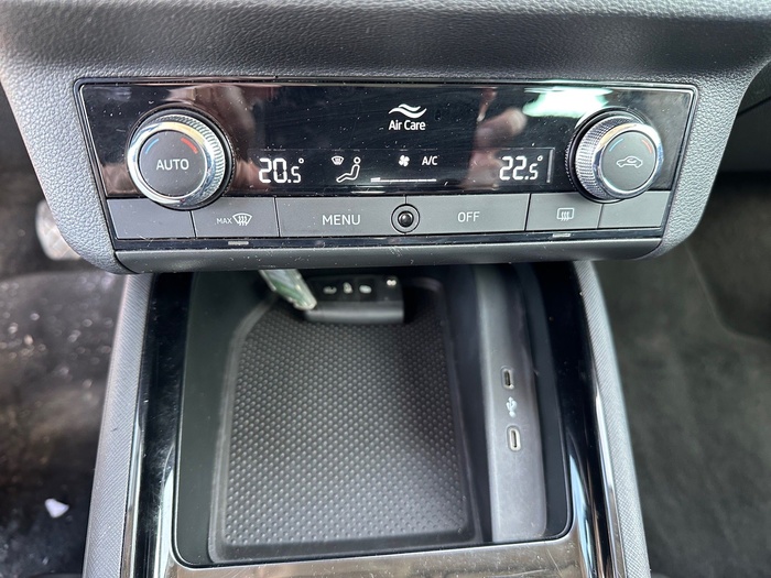 Skoda Kamiq 1.5 TSI Ambition 110 kW (150 CV) Vehículo usado en Madrid Skoda Kamiq 1.5 TSI Ambition 110 kW (150 CV) Vehículo usado en Madrid