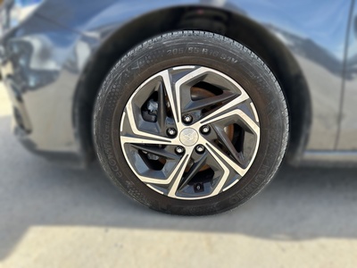 Hyundai i30 1.0 TGDI Essence 88 kW (120 CV) 13 Hyundai i30 1.0 TGDI Essence 88 kW (120 CV) 13