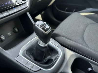 Hyundai i30 1.0 TGDI Essence 88 kW (120 CV) 14 Hyundai i30 1.0 TGDI Essence 88 kW (120 CV) 14