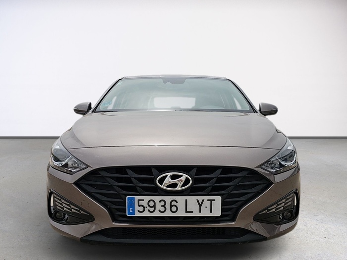 Hyundai i30 1.5 DPI Essence 81 kW (110 CV) Vehículo usado en Madrid Hyundai i30 1.5 DPI Essence 81 kW (110 CV) Vehículo usado en Madrid