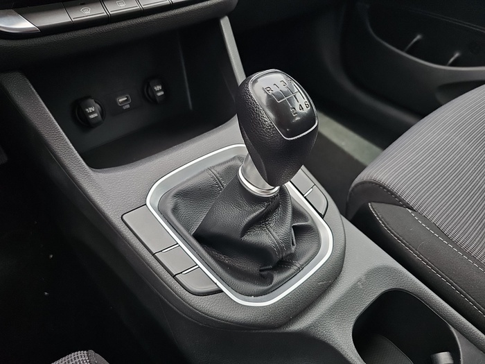 Hyundai i30 1.5 DPI Essence 81 kW (110 CV) Vehículo usado en Madrid Hyundai i30 1.5 DPI Essence 81 kW (110 CV) Vehículo usado en Madrid