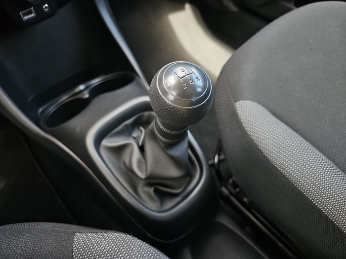 Toyota Aygo 1.0 70 x-play 53 kW (72 CV) Vehículo usado en Madrid Toyota Aygo 1.0 70 x-play 53 kW (72 CV) Vehículo usado en Madrid