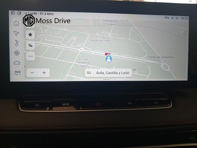 MG eHS 1.5T PHEV Luxury 200 kW (272 CV) 4 MG eHS 1.5T PHEV Luxury 200 kW (272 CV) 4