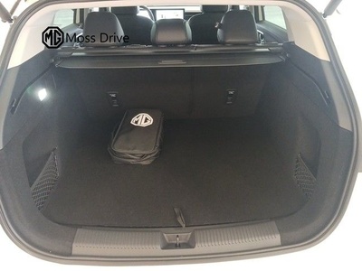 MG eHS 1.5T PHEV Luxury 200 kW (272 CV) 4 MG eHS 1.5T PHEV Luxury 200 kW (272 CV) 4