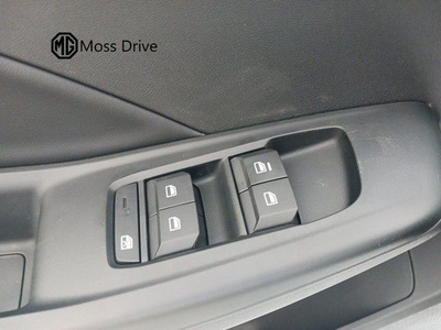 MG MG3 Hybrid+ Standard 143 kW (195 CV) 6 MG MG3 Hybrid+ Standard 143 kW (195 CV) 6