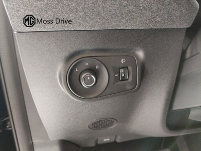 MG ZS 1.5 Hybrid+ Standard 145 kW (197 CV) 1 MG ZS 1.5 Hybrid+ Standard 145 kW (197 CV) 1