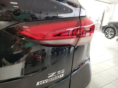 MG ZS 1.5 Hybrid+ Standard 145 kW (197 CV) 1 MG ZS 1.5 Hybrid+ Standard 145 kW (197 CV) 1