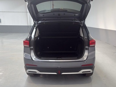 MG ZS 1.5 Hybrid+ Luxury 145 kW (197 CV) 6 MG ZS 1.5 Hybrid+ Luxury 145 kW (197 CV) 6