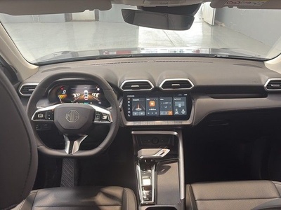 MG ZS 1.5 Hybrid+ Luxury 145 kW (197 CV) 6 MG ZS 1.5 Hybrid+ Luxury 145 kW (197 CV) 6