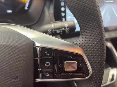 MG ZS 1.5 Hybrid+ Luxury 145 kW (197 CV) 6 MG ZS 1.5 Hybrid+ Luxury 145 kW (197 CV) 6