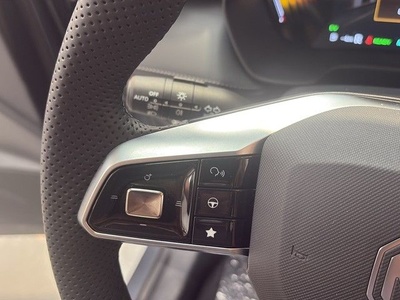 MG ZS 1.5 Hybrid+ Luxury 145 kW (197 CV) 6 MG ZS 1.5 Hybrid+ Luxury 145 kW (197 CV) 6