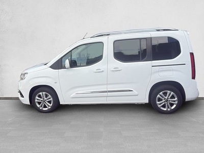 Toyota Proace City Verso 1.2 Family Active L1 Auto 96 kW (131 CV) 5 Toyota Proace City Verso 1.2 Family Active L1 Auto 96 kW (131 CV) 5