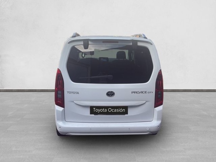 Toyota Proace City Verso 1.2 Family Active L1 Auto 96 kW (131 CV) Vehículo usado en Valladolid Toyota Proace City Verso 1.2 Family Active L1 Auto 96 kW (131 CV) Vehículo usado en Valladolid