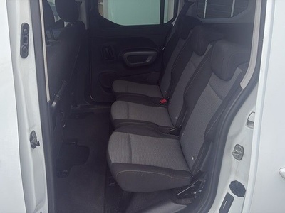 Toyota Proace City Verso 1.2 Family Active L1 Auto 96 kW (131 CV) 5 Toyota Proace City Verso 1.2 Family Active L1 Auto 96 kW (131 CV) 5