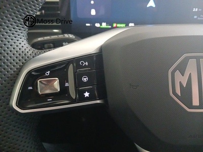 MG HS 1.5T PHEV Comfort DCT 200 kW (272 CV) 2 MG HS 1.5T PHEV Comfort DCT 200 kW (272 CV) 2