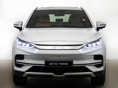 BYD Tang Flagship 380 kW (517 CV) 7 BYD Tang Flagship 380 kW (517 CV) 7