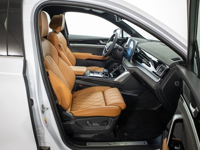 BYD Tang Flagship 380 kW (517 CV) 7 BYD Tang Flagship 380 kW (517 CV) 7