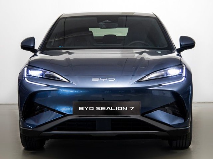 BYD Sealion 7 83 kWh Comfort 230 kW (313 CV) Vehículo usado en Valladolid BYD Sealion 7 83 kWh Comfort 230 kW (313 CV) Vehículo usado en Valladolid