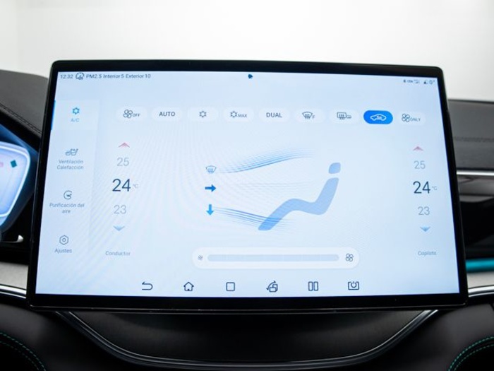 BYD Seal U DM-i Comfort 160 kW (218 CV) Vehículo usado en Valladolid BYD Seal U DM-i Comfort 160 kW (218 CV) Vehículo usado en Valladolid