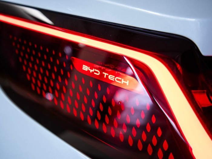 BYD Seal U DM-i Comfort 160 kW (218 CV) Vehículo usado en Valladolid BYD Seal U DM-i Comfort 160 kW (218 CV) Vehículo usado en Valladolid