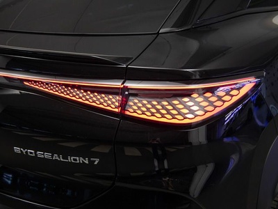 BYD Sealion 7 83 kWh Comfort 230 kW (313 CV) 4 BYD Sealion 7 83 kWh Comfort 230 kW (313 CV) 4