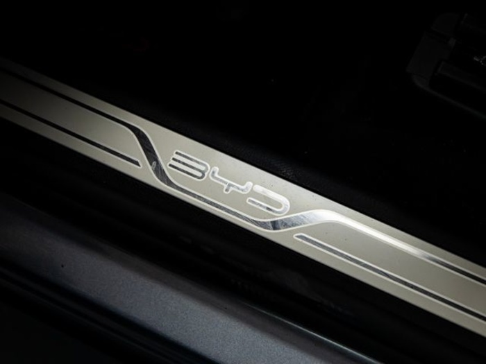 BYD Seal U DM-i Comfort 160 kW (218 CV) Vehículo usado en Valladolid BYD Seal U DM-i Comfort 160 kW (218 CV) Vehículo usado en Valladolid