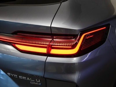 BYD Seal U DM-i Comfort 160 kW (218 CV) 11 BYD Seal U DM-i Comfort 160 kW (218 CV) 11