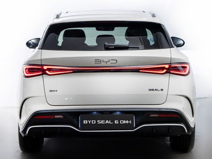 BYD Seal 6 DM-i Touring Comfort 156 kW (212 CV) Vehículo usado en Valladolid BYD Seal 6 DM-i Touring Comfort 156 kW (212 CV) Vehículo usado en Valladolid