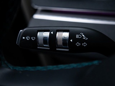 BYD Seal 6 DM-i Touring Comfort 156 kW (212 CV) 5 BYD Seal 6 DM-i Touring Comfort 156 kW (212 CV) 5