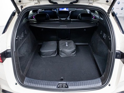 BYD Seal 6 DM-i Touring Comfort 156 kW (212 CV) 5 BYD Seal 6 DM-i Touring Comfort 156 kW (212 CV) 5