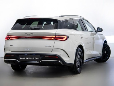 BYD Seal 6 DM-i Touring Comfort 156 kW (212 CV) 5 BYD Seal 6 DM-i Touring Comfort 156 kW (212 CV) 5