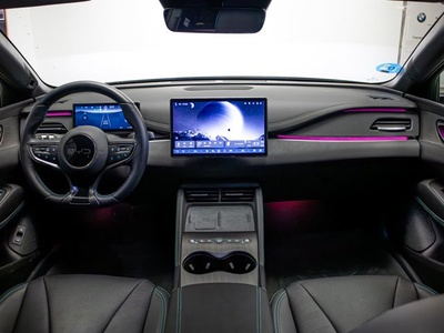 BYD Seal 6 DM-i Touring Comfort 156 kW (212 CV) 5 BYD Seal 6 DM-i Touring Comfort 156 kW (212 CV) 5