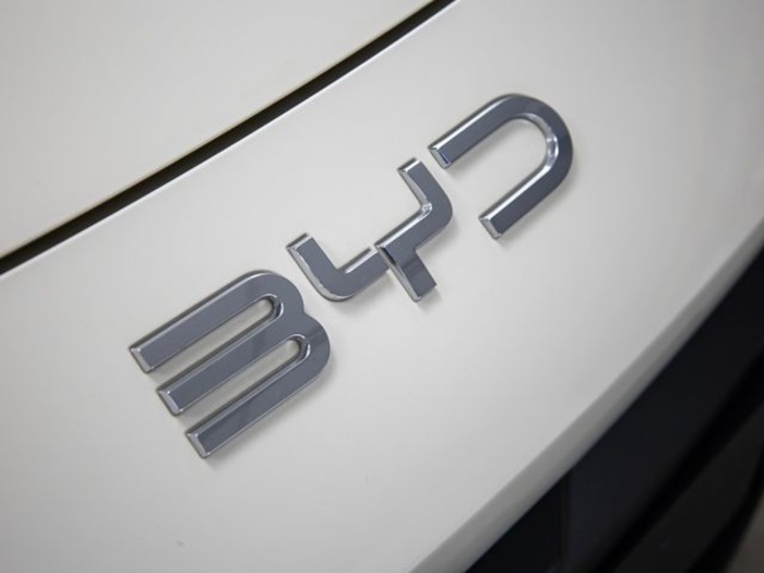 BYD Dolphin Surf Comfort 115 kW (156 CV) Vehículo usado en Valladolid BYD Dolphin Surf Comfort 115 kW (156 CV) Vehículo usado en Valladolid