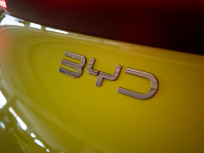 BYD Dolphin Surf Boost 65 kW (88 CV) 4 BYD Dolphin Surf Boost 65 kW (88 CV) 4