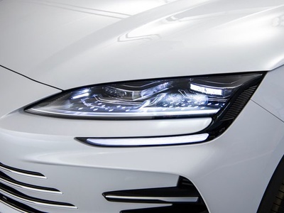 BYD Seal U DM-i Comfort 160 kW (218 CV) 8 BYD Seal U DM-i Comfort 160 kW (218 CV) 8