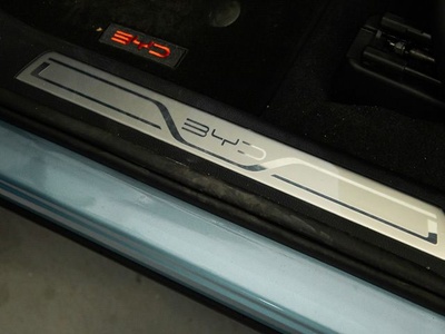 BYD Seal U DM-i Comfort 160 kW (218 CV) 9 BYD Seal U DM-i Comfort 160 kW (218 CV) 9