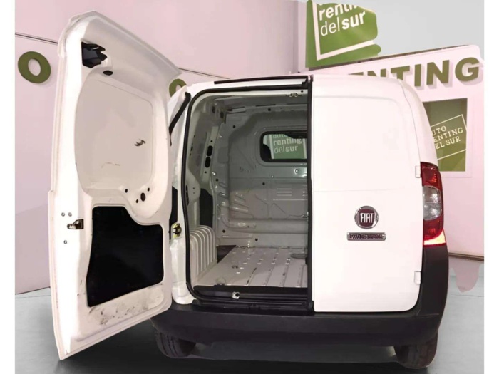 Fiat Fiorino Cargo Furgon 1.3 Multijet Base 55 kW (75 CV) Vehículo usado en Sevilla - 14 Fiat Fiorino Cargo Furgon 1.3 Multijet Base 55 kW (75 CV) Vehículo usado en Sevilla - 14