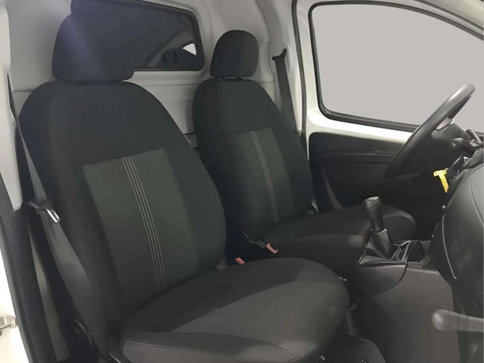 Fiat Fiorino Cargo Furgon 1.3 Multijet Base 55 kW (75 CV) Vehículo usado en Sevilla - 13 Fiat Fiorino Cargo Furgon 1.3 Multijet Base 55 kW (75 CV) Vehículo usado en Sevilla - 13