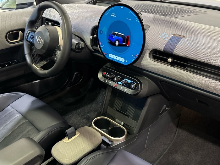 MINI C 115 kW (156 CV) MINI Cooper 5 Puertas en la provincia de Barcelona MINI C 115 kW (156 CV) MINI Cooper 5 Puertas en la provincia de Barcelona