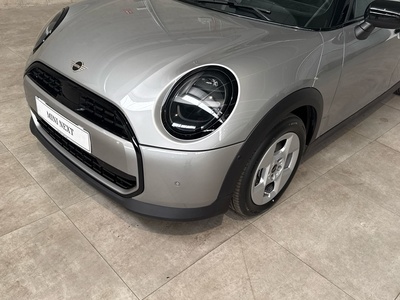 MINI MINI Cooper 5 Puertas C 115 kW (156 CV) 97253220 en la provincia de Barcelona MINI MINI Cooper 5 Puertas C 115 kW (156 CV) 97253220 en la provincia de Barcelona