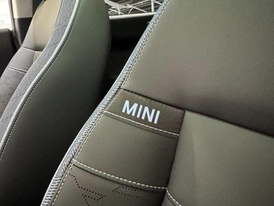 MINI MINI 3 Puertas Cooper SE 160 kW (218 CV) 87284549 en Barcelona MINI MINI 3 Puertas Cooper SE 160 kW (218 CV) 87284549 en Barcelona