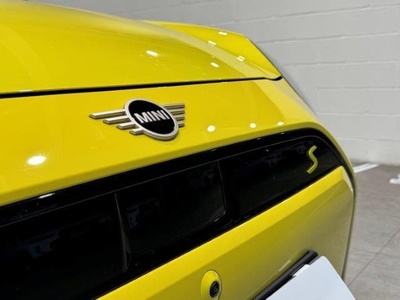 MINI MINI 3 Puertas Cooper SE 160 kW (218 CV) 87284549 en Barcelona MINI MINI 3 Puertas Cooper SE 160 kW (218 CV) 87284549 en Barcelona