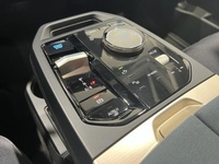 BMW xDrive40 240 kW (326 CV) iXthumbs19 BMW xDrive40 240 kW (326 CV) iXthumbs19