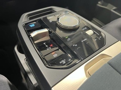 BMW iX xDrive40 240 kW (326 CV) 87284615 en Barcelona BMW iX xDrive40 240 kW (326 CV) 87284615 en Barcelona