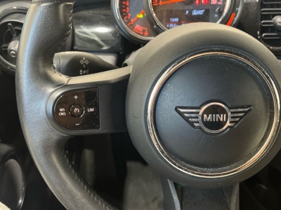 MINI MINI Cooper Cabrio 100 kW (136 CV) 145078536 en la provincia de Barcelona MINI MINI Cooper Cabrio 100 kW (136 CV) 145078536 en la provincia de Barcelona