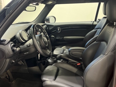 MINI MINI Cooper Cabrio 100 kW (136 CV) 145078536 en la provincia de Barcelona MINI MINI Cooper Cabrio 100 kW (136 CV) 145078536 en la provincia de Barcelona