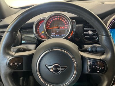 MINI MINI Cooper Cabrio 100 kW (136 CV) 145078536 en la provincia de Barcelona MINI MINI Cooper Cabrio 100 kW (136 CV) 145078536 en la provincia de Barcelona