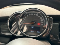 MINI 100 kW (136 CV) MINI Cooper 5 Puertasthumbs16 MINI 100 kW (136 CV) MINI Cooper 5 Puertasthumbs16