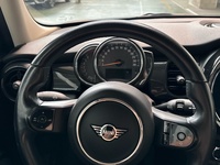 MINI 100 kW (136 CV) MINI Cooper 5 Puertasthumbs15 MINI 100 kW (136 CV) MINI Cooper 5 Puertasthumbs15